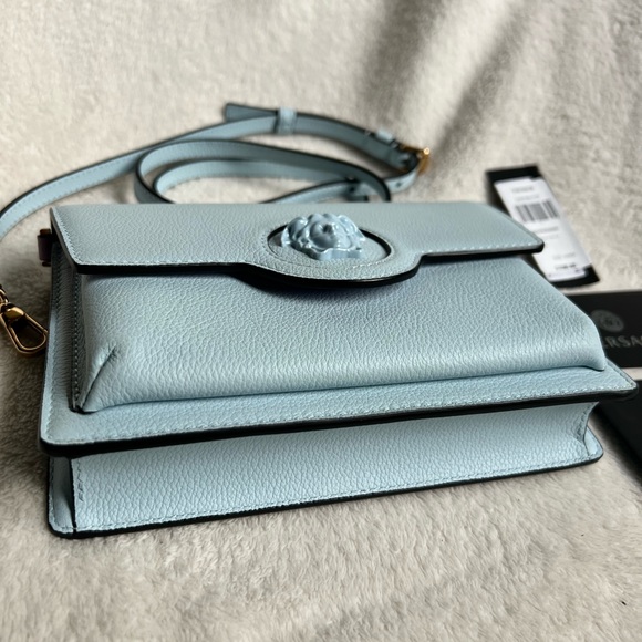 🖤SOLD🖤 Versace light blue ‘La Medusa’ shoulder bag NWT - Picture 10 of 16